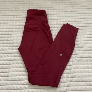 Lululemon Size 2 | Base Pace HR Tight 25”